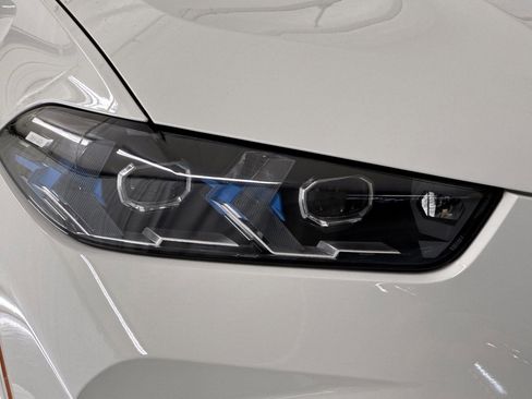 Used 2026 BMW X5 sDrive40i w/ M Sport Package RWD image 10