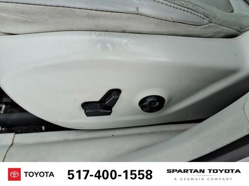 Used 2019 Jeep Cherokee Limited w/ Technology Group image 15