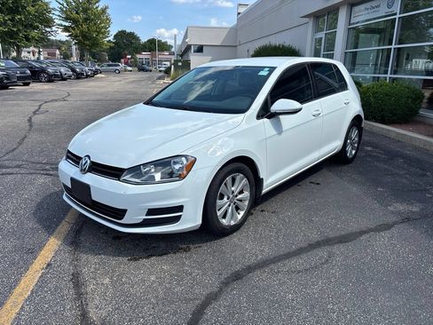 Used 2015 Volkswagen Golf TDI FWD image 4