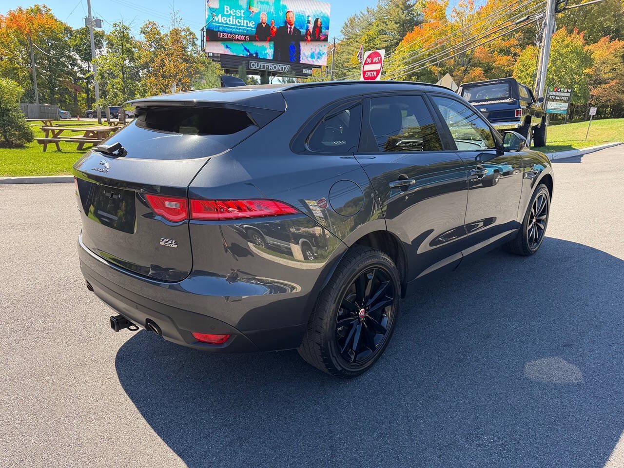 Used 2019 Jaguar F-PACE Prestige AWD/4WD image 5
