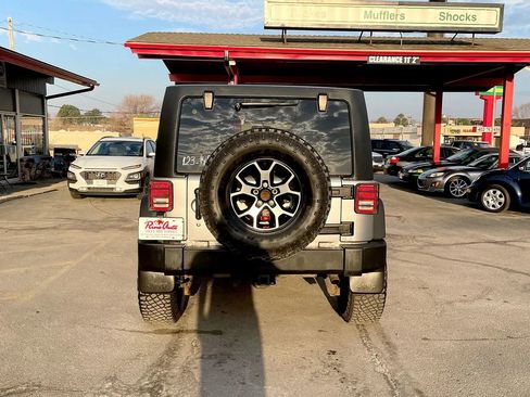 Used 2013 Jeep Wrangler Unlimited Sport w/ Dual Top Group image 5