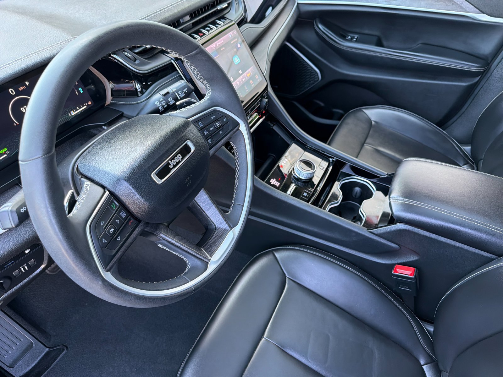 Used 2023 Jeep Grand Cherokee 4WD 4xe image 10