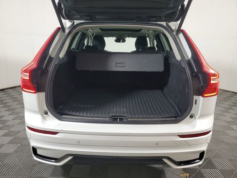 Certified 2023 Volvo XC60 B5 Plus w/ Climate Package image 11