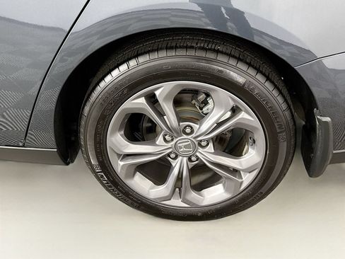 Used 2024 Honda Accord EX image 5