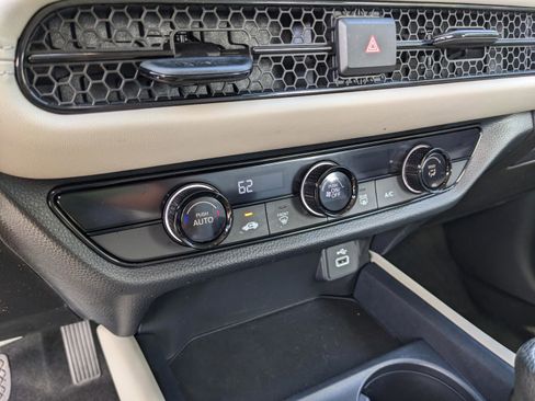 Used 2023 Honda HR-V LX image 27