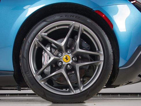 Certified 2025 Ferrari Roma Spider RWD image 20