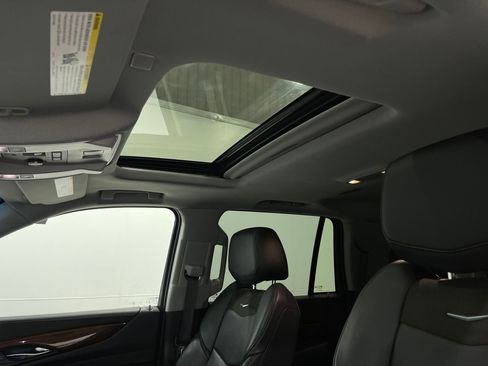 Used 2018 Cadillac Escalade Luxury w/ LPO, Radiant Package image 12