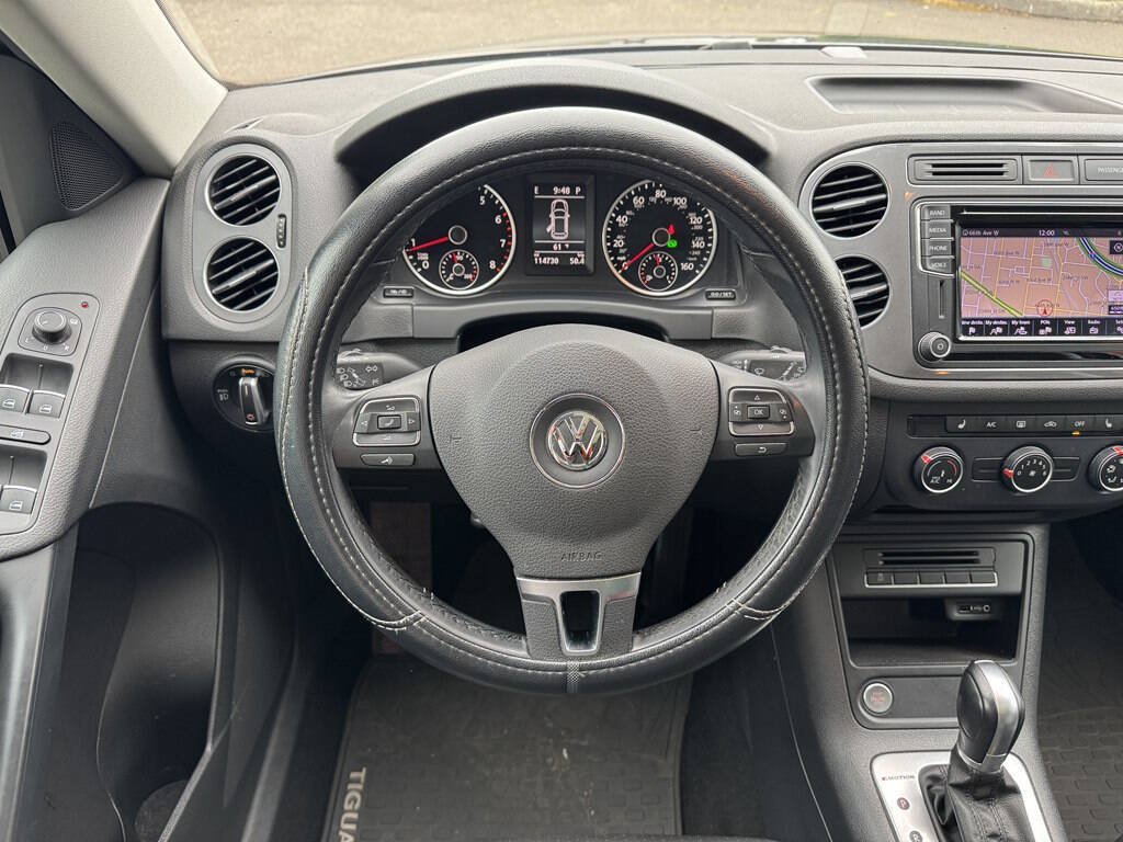 Used 2016 Volkswagen Tiguan SE AWD/4WD image 25
