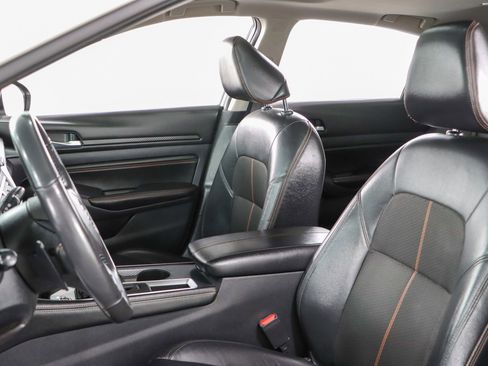 Used 2022 Nissan Altima 2.5 SR w/ Midnight Edition Package FWD image 24