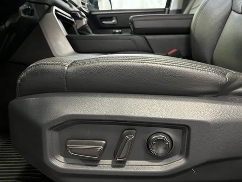 Used 2022 Toyota Tundra Limited AWD/4WD image 14