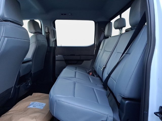 New 2026 Ford F550 4x4 Crew Cab image 7