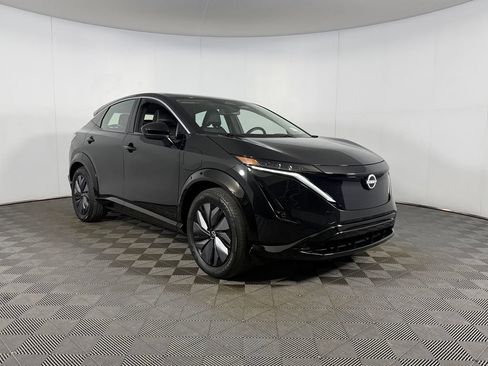 Used 2023 Nissan Ariya FWD image 4