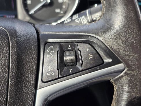 Used 2020 Buick Encore Preferred FWD image 12