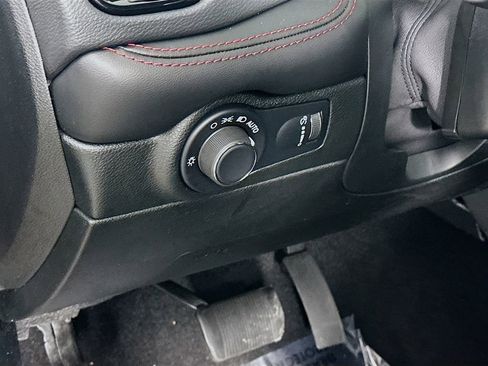 Certified 2025 Dodge Durango GT image 18