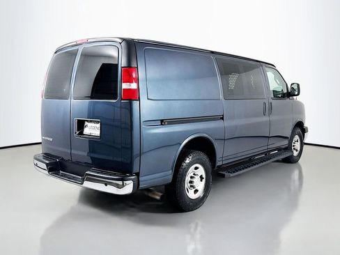 Used 2019 Chevrolet Express 2500 w/ Driver Convenience Package image 7