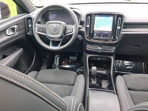 Used 2023 Volvo C40 P8 Recharge Ultimate w/ Protection Package Premier AWD/4WD image 10