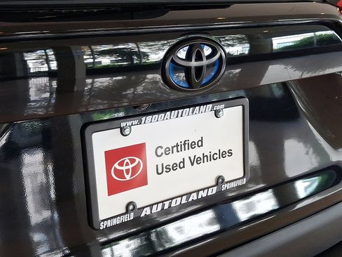 Certified 2023 Toyota RAV4 XLE Premium image 29