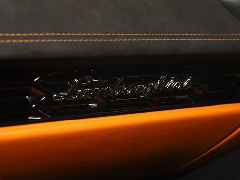 Used 2023 Lamborghini Huracan Tecnica image 56