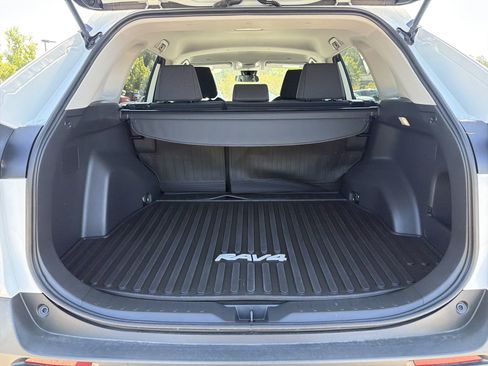 Certified 2024 Toyota RAV4 LE FWD image 26