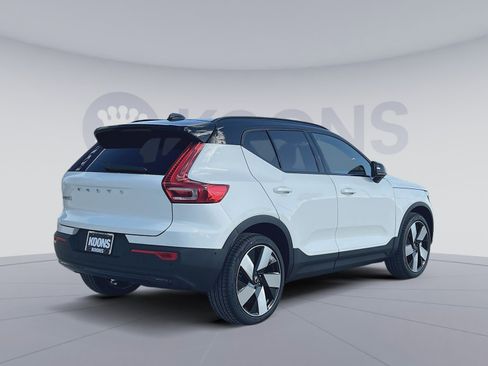 New 2026 Volvo EX40 Plus w/ Climate Package image 7