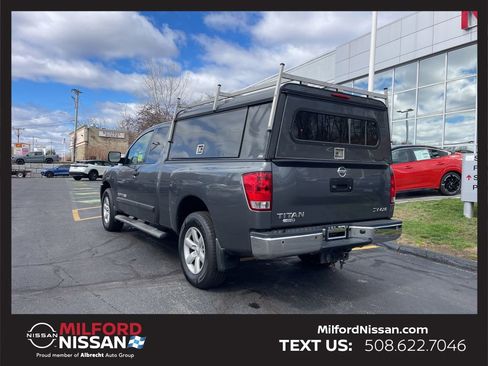 Used 2014 Nissan Titan SV w/ SV Value Truck Package image 3
