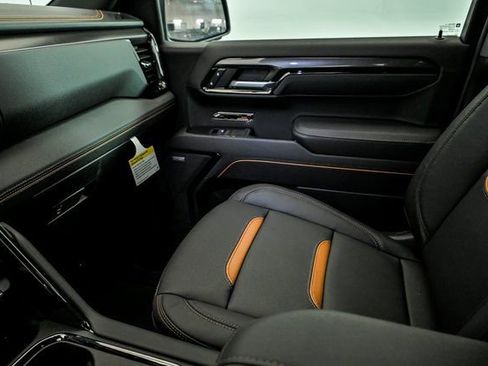 New 2026 GMC Sierra 1500 AT4 w/ Technology Package image 17