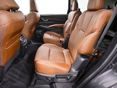 Used 2025 Subaru Ascent Touring AWD/4WD image 13