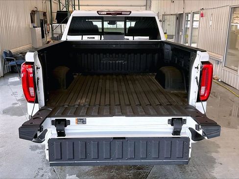 Used 2023 GMC Sierra 1500 AT4 w/ AT4 Premium Package image 31
