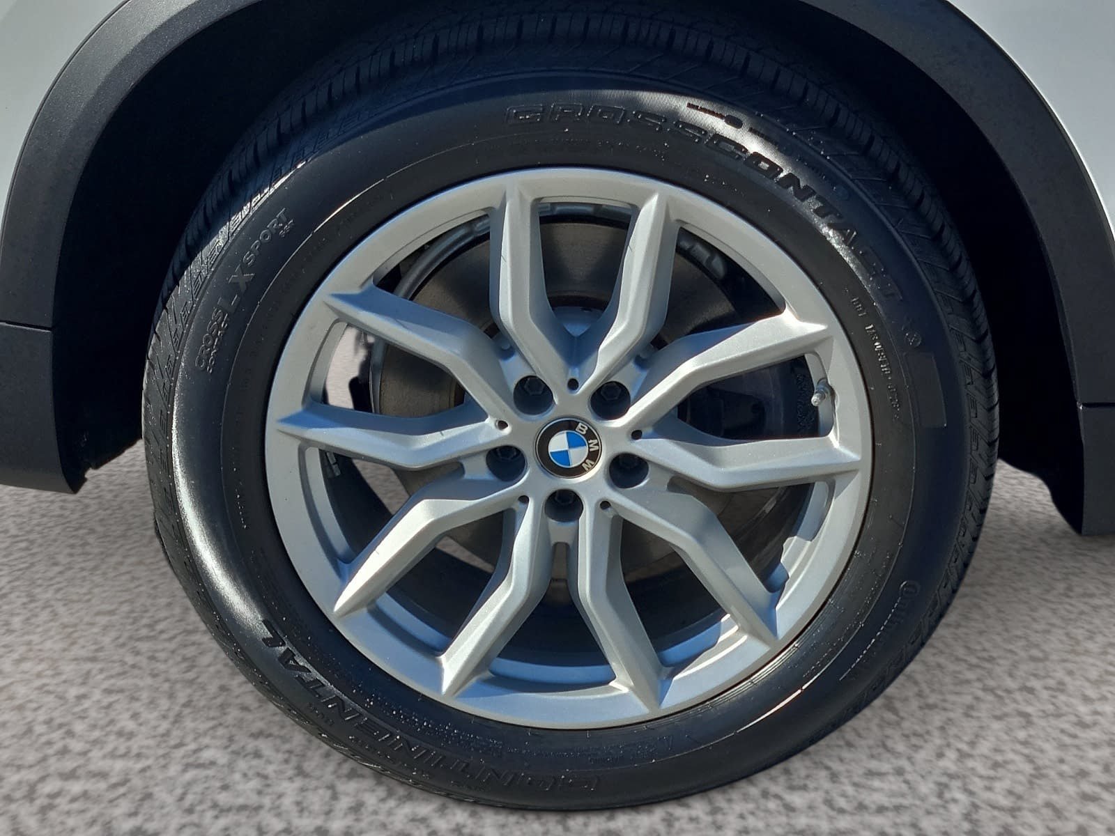 Used 2022 BMW X5 xDrive40i w/ Premium Package AWD/4WD image 8