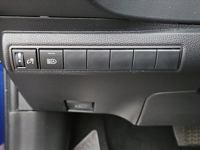 Certified 2026 Toyota Corolla SE FWD image 16