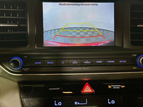 Used 2020 Hyundai Elantra Value Edition FWD image 25
