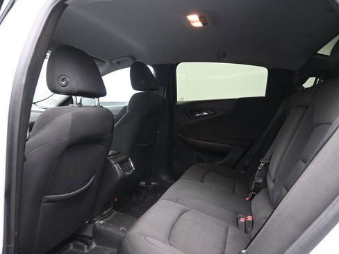 Used 2019 Chevrolet Malibu LT FWD image 21