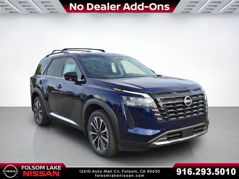 New 2026 Nissan Pathfinder Platinum AWD/4WD image 1