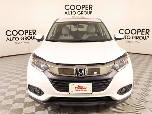 Used 2021 Honda HR-V EX image 9