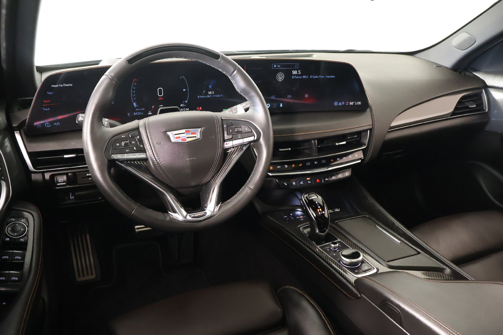 Used 2026 Cadillac CT5 V w/ Technology Package RWD image 2