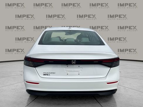 Used 2024 Honda Accord EX image 4