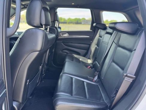 Certified 2022 Jeep Grand Cherokee Limited image 11
