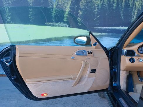 Used 2006 Porsche 911 Carrera 4S image 10