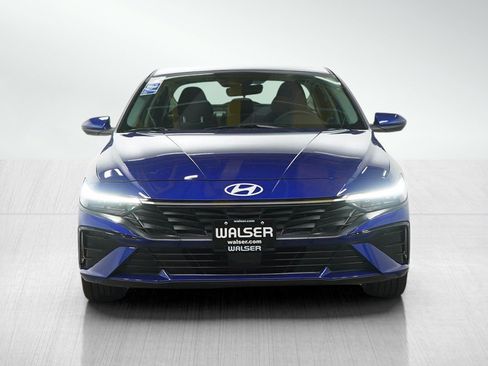 Used 2025 Hyundai Elantra SEL image 8