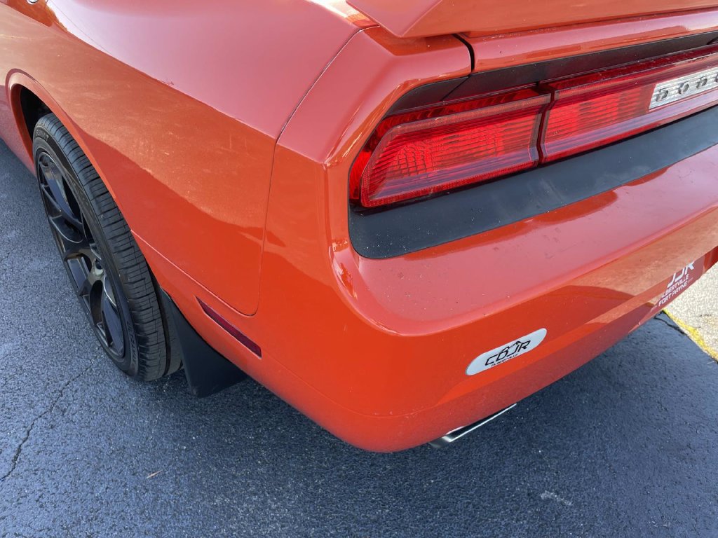 Used 2013 Dodge Challenger R/T RWD image 13