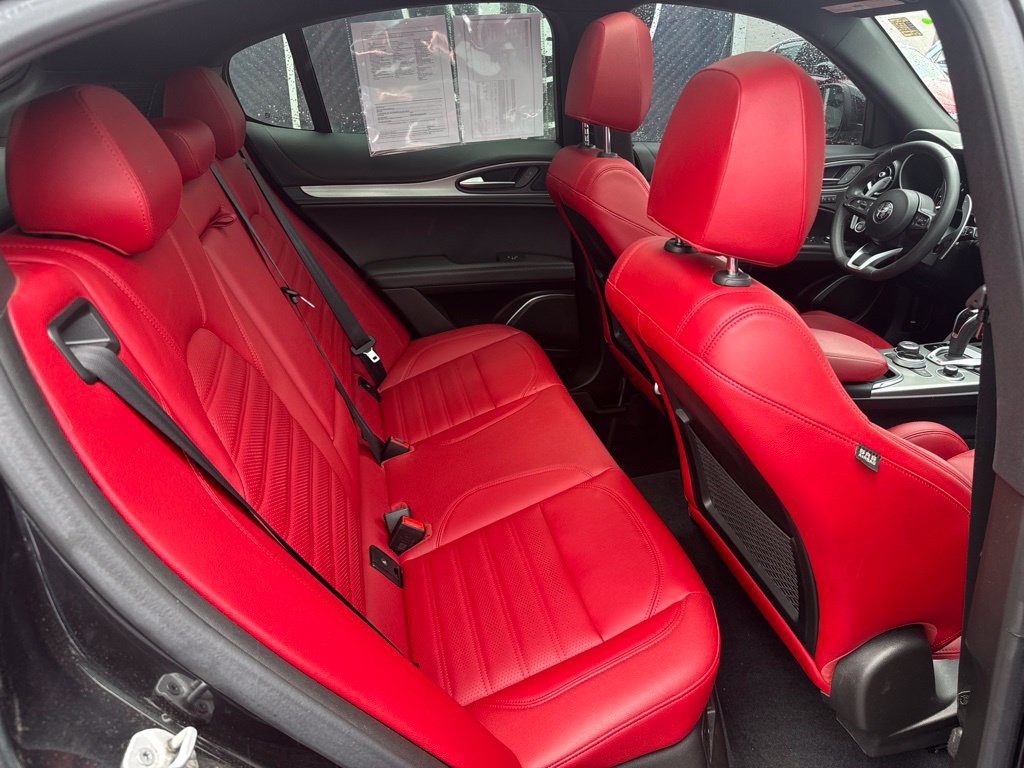 Used 2023 Alfa Romeo Stelvio Veloce AWD/4WD image 60