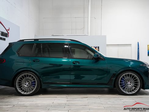 Used 2025 BMW ALPINA XB7 image 26
