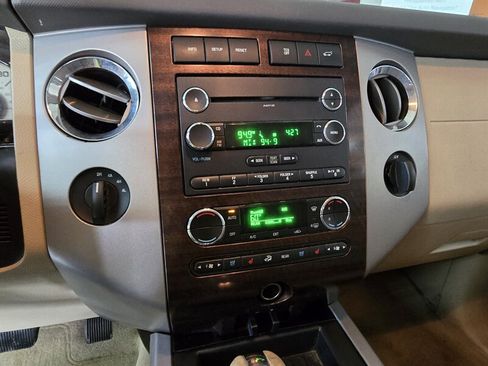 Used 2014 Ford Expedition EL XLT w/ Equipment Group 202A AWD/4WD image 27