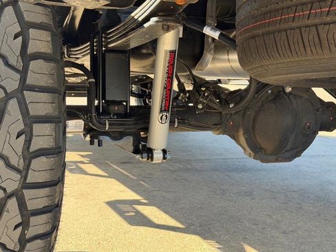 New 2025 GMC Canyon Elevation w/ Convenience Package image 14