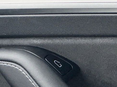 Used 2023 Tesla Model 3 Performance image 21