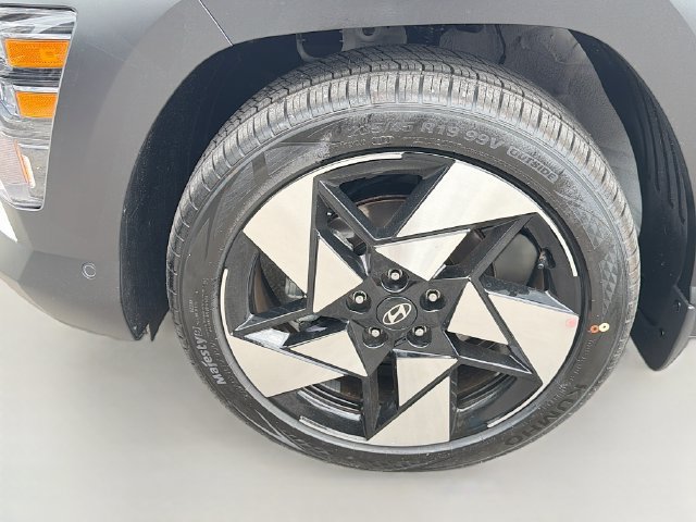 New 2026 Hyundai Kona Limited FWD image 32