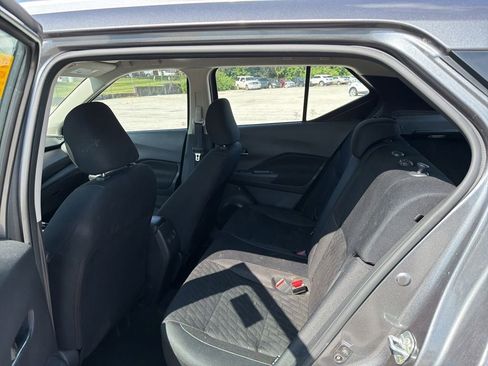Used 2024 Nissan Kicks SV FWD image 10