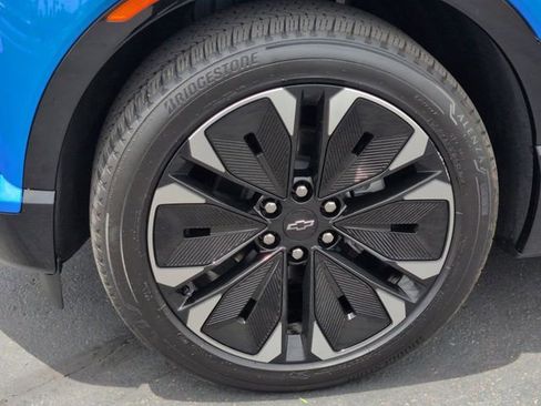 Certified 2025 Chevrolet Blazer EV RS AWD/4WD image 32
