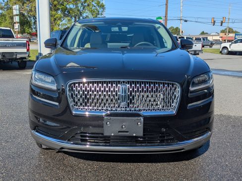 Used 2023 Lincoln Nautilus Reserve w/ Equipment Group 201A FWD image 9