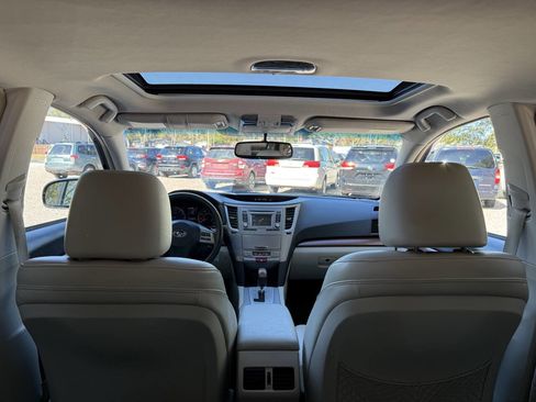 Used 2014 Subaru Outback 2.5i Limited image 18